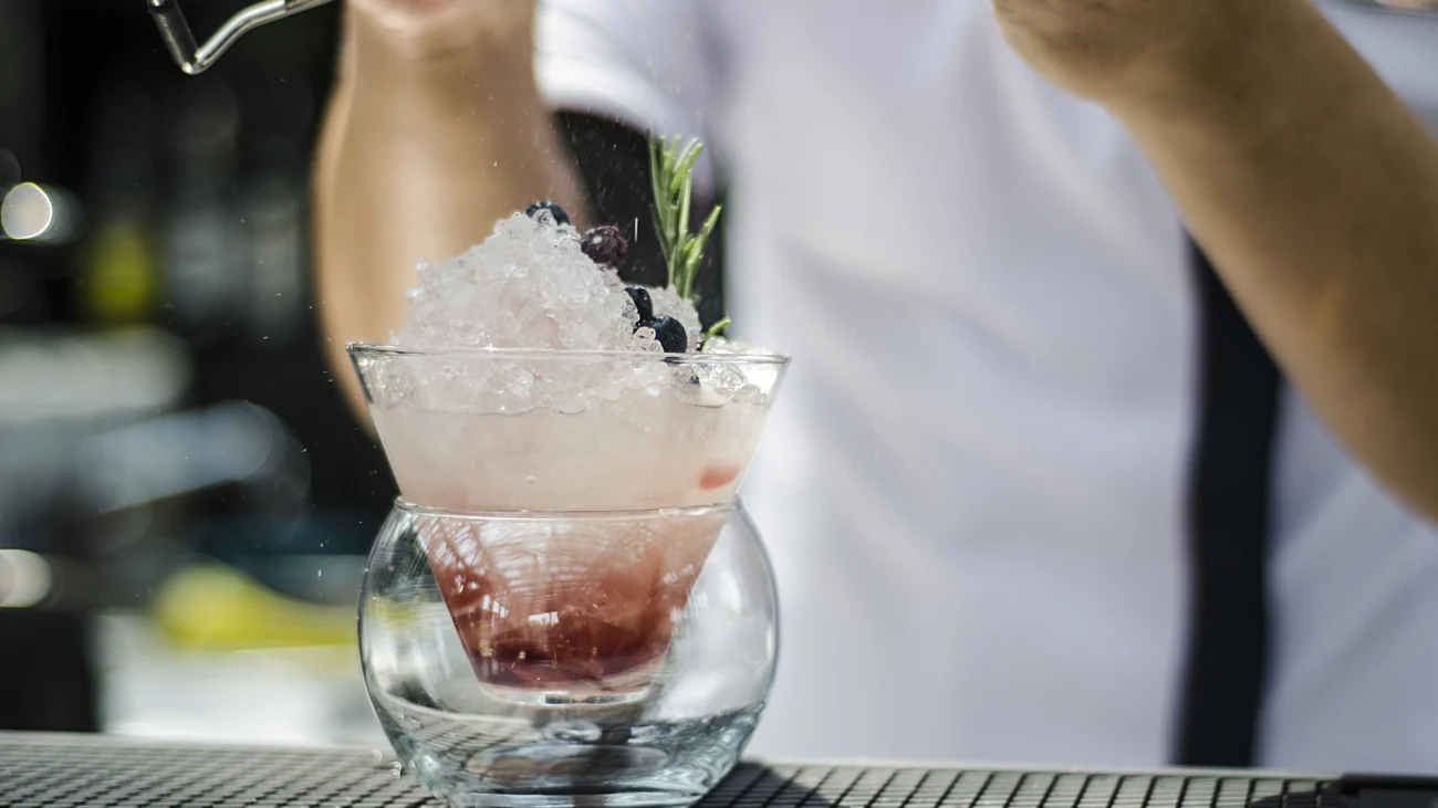 8 Creative Ways to Use Crushed Ice for Catering and Events